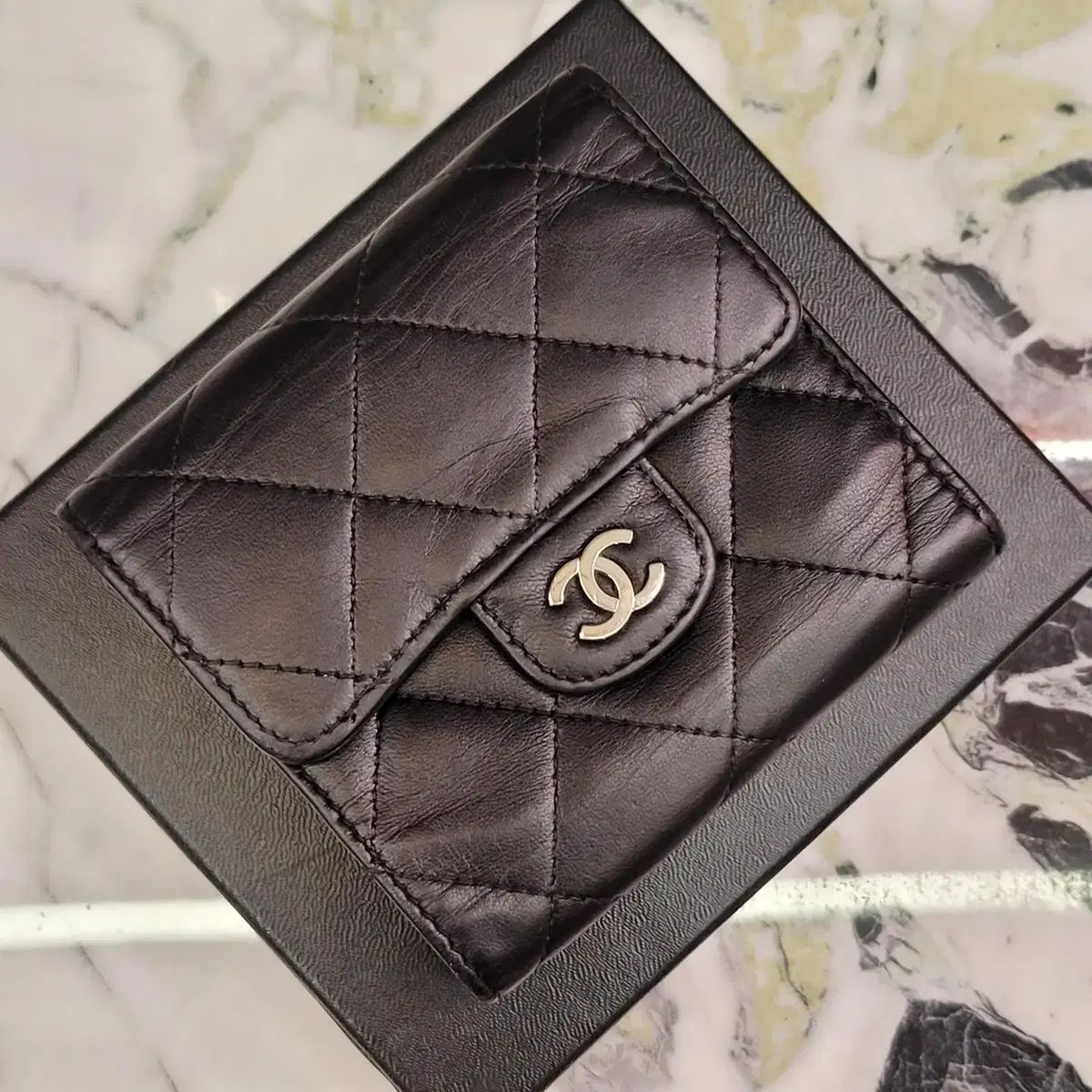 CHANEL Ram Skin Wallet with CC Logo Full Black S-Grade [OneSize] SKU