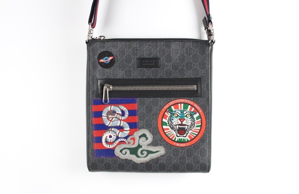 Gucci Supreme Courier Messenger Bag SKU12345