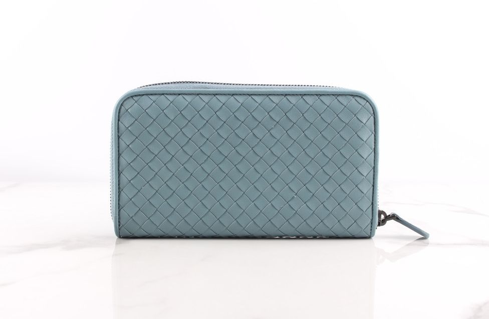 Bottega Veneta Zipper Wallet Intrecciato - Sky Blue (SKU: One Size)