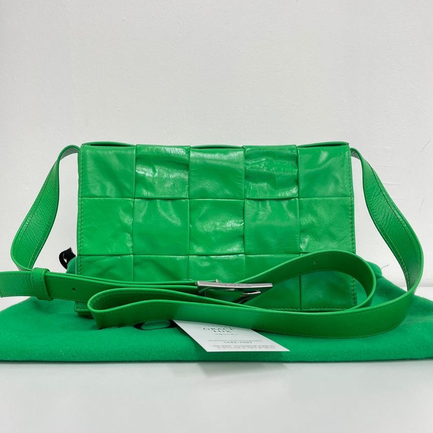 Bottega Veneta Stretch Crossbody Bag in Vintage Material - (SKU: BC123)