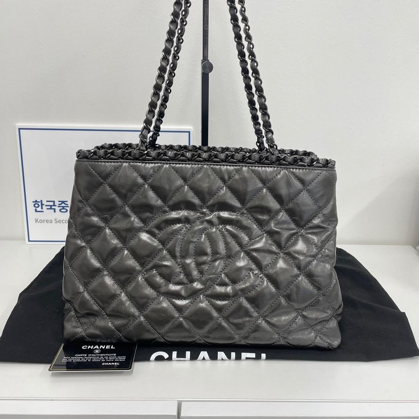 CHANEL Chain Mini Shopping Bag Calfskin Shoulder Bag A50495