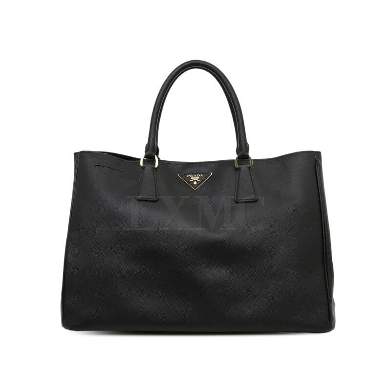 Prada Luxurious Black Saffiano Bag BN1844