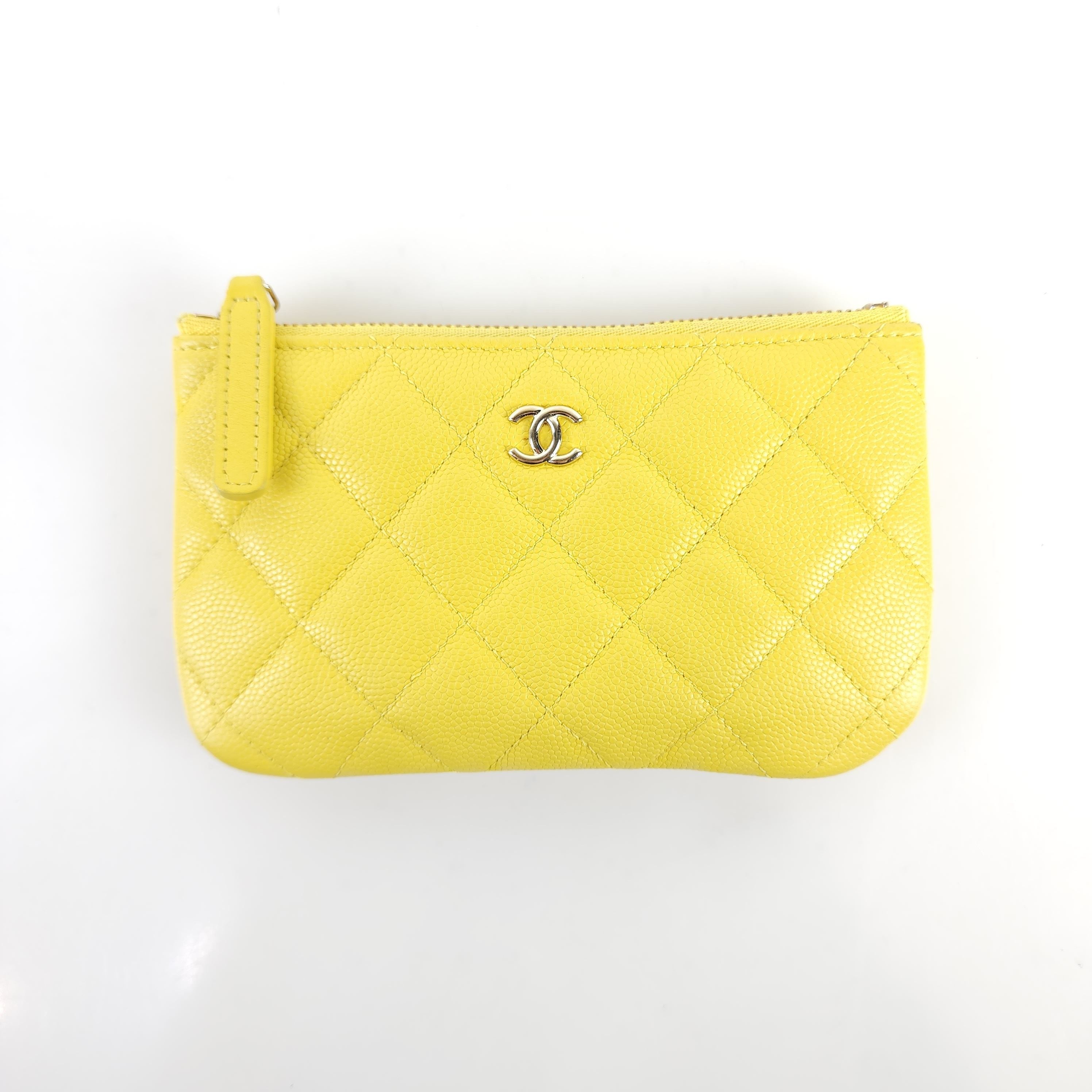 CHANEL Classic Caviar Pouch A82365 8544 SKU