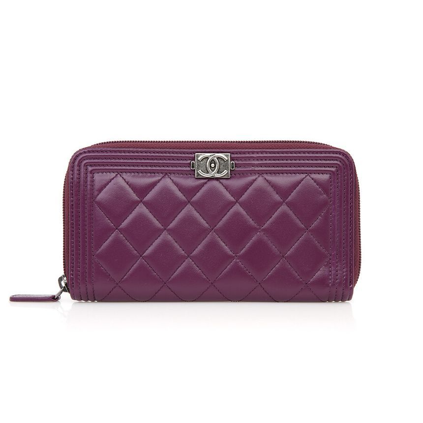 CHANEL Classic Zip Wallet Classic Zip Wallet []