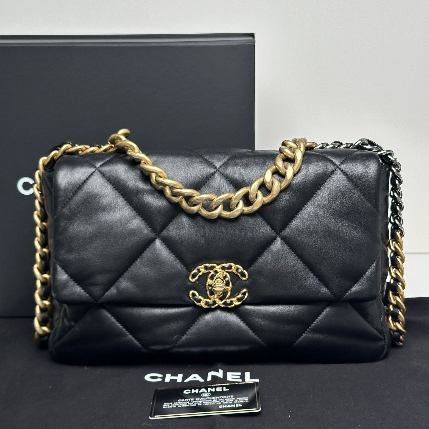 CHANEL Classic 19 Flap Bag Black AS1160 Size 30