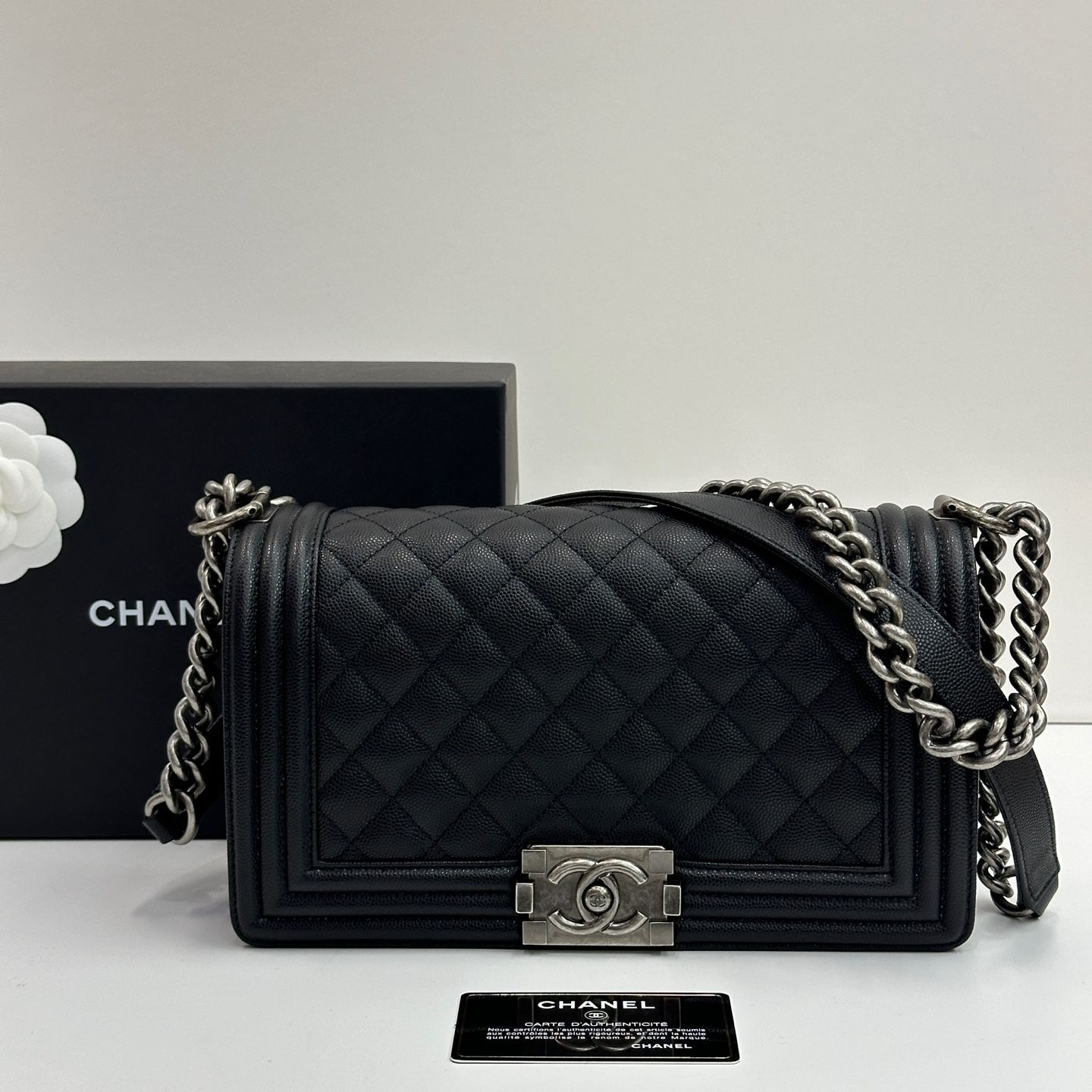 CHANEL Medium Black Caviar Vintage Caviar Bag - SKU 29