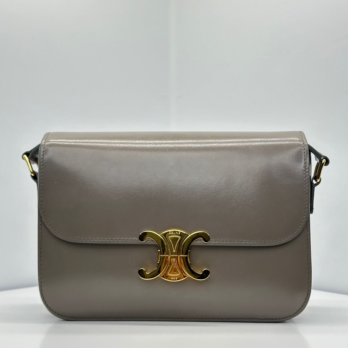 Celine Classic Triomphe Triomphe Bag Shiny Calfskin Pebble 187363
