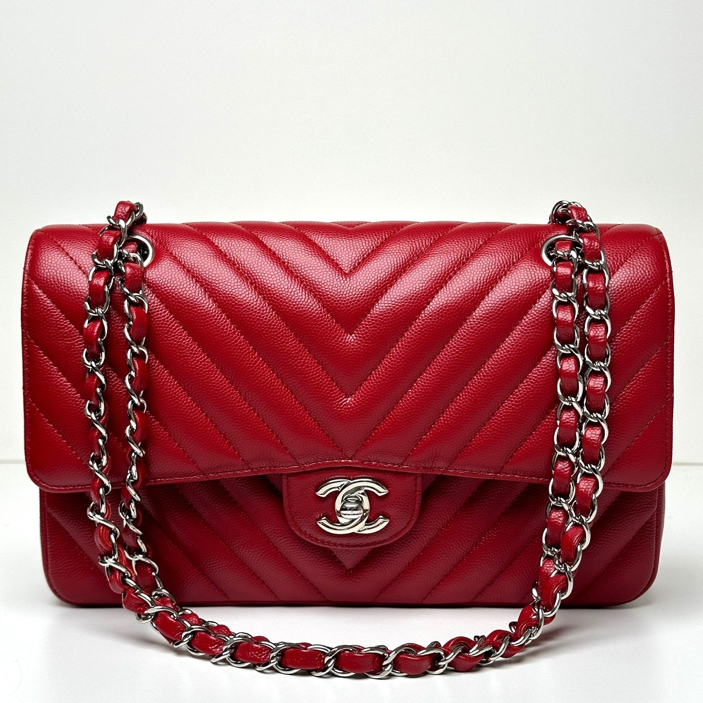 CHANEL Classic Medium Chevron Red Caviar Clutch A01112 22 Series