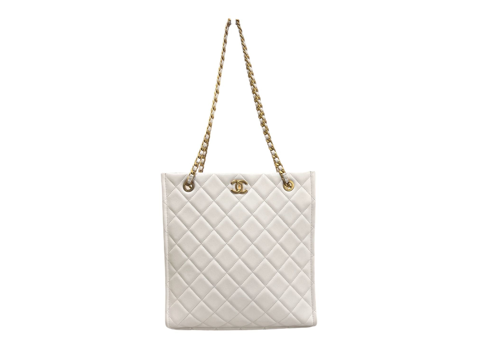CHANEL Season Soft Caviar CC Logo Chain Shoulder Bag - SKU 31