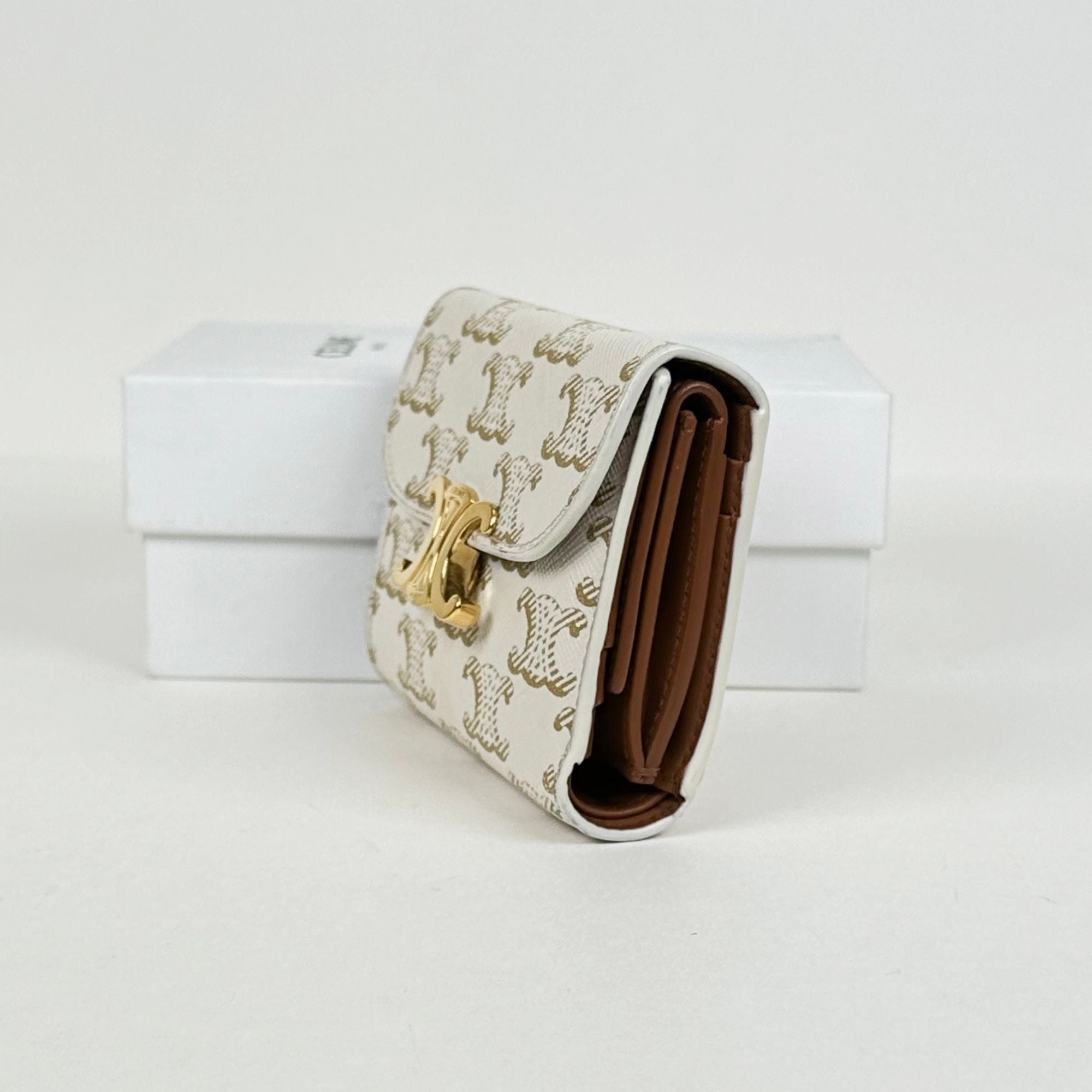 Celine Ivory Triomphe Women's Wallet 4VCEW14779