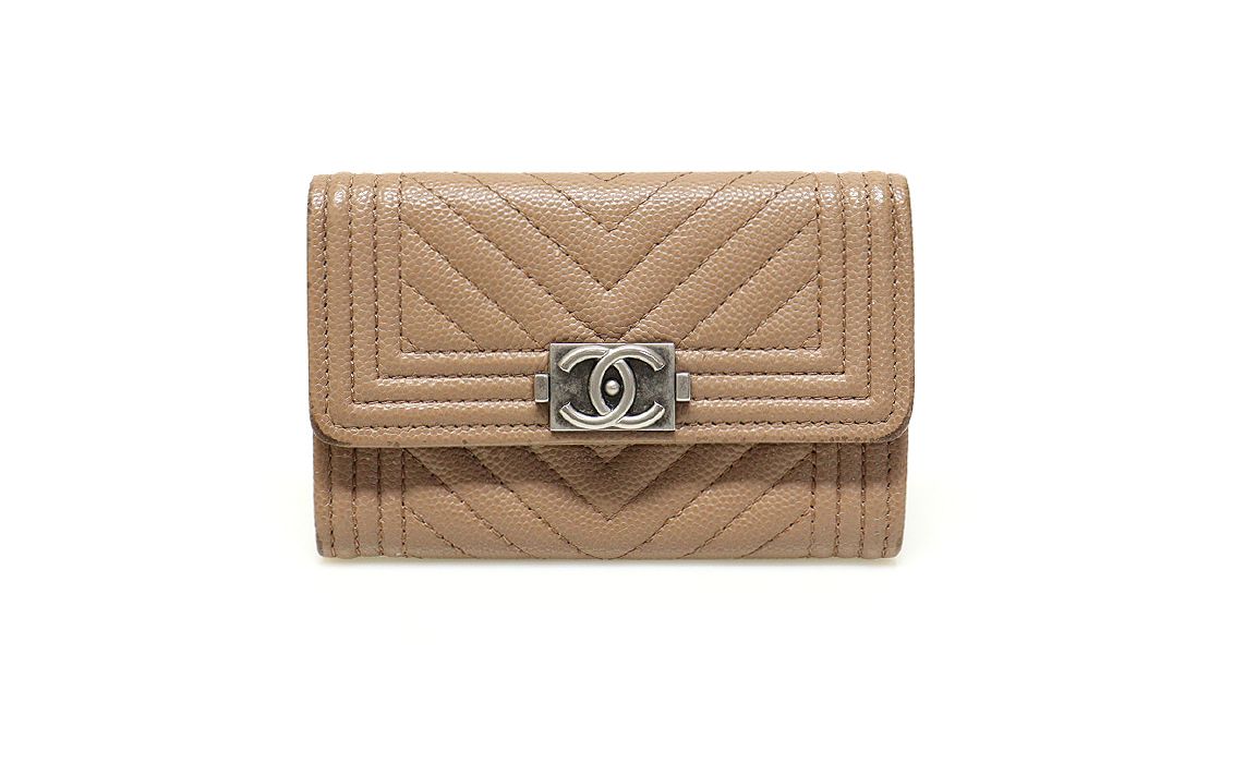 CHANEL Beige Caviar Chevron Gold Accent Boy Flap Card Wallet (SKU: A80603)