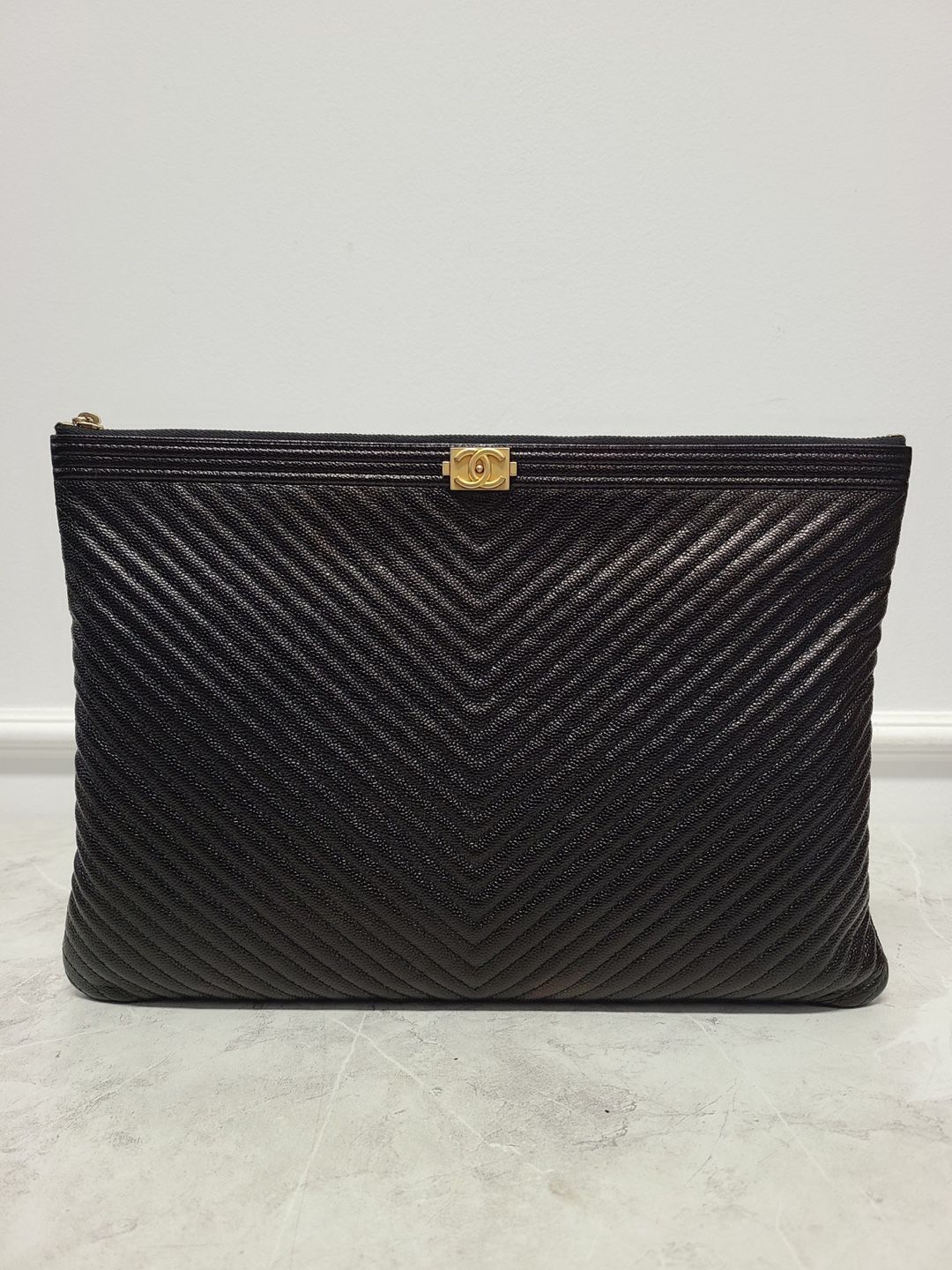 CHANEL Chevron Boy Clutch Bag Large 25 Series - SKU 25