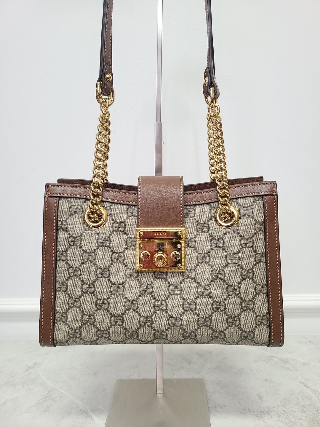Gucci Supreme Brown Paddle Lock Chain Shoulder Bag GG Signature OS - SKU