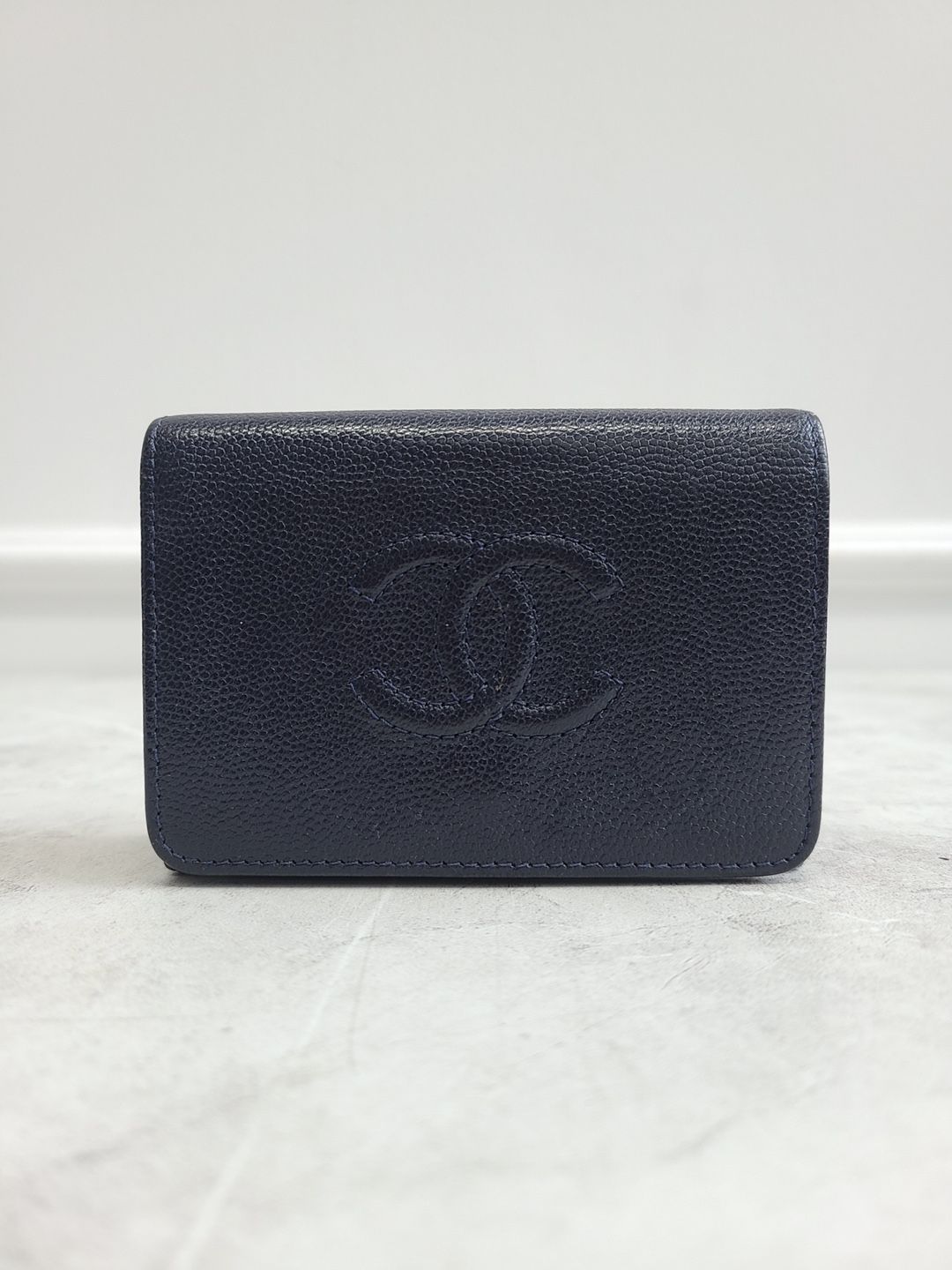 CHANEL Navy Caviar CC Logo 3-Tier Compact Wallet Medium 26 Series