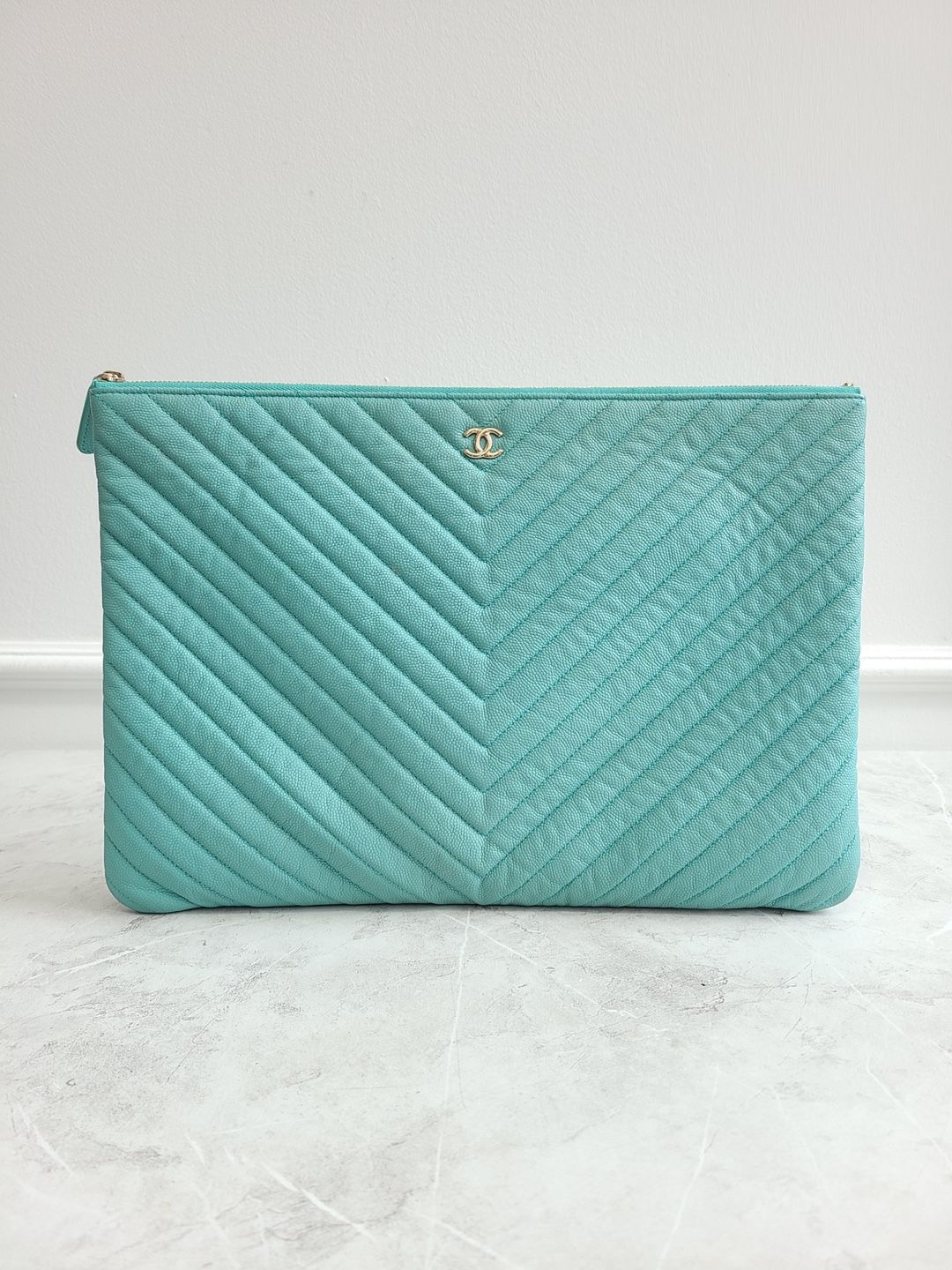 CHANEL Mint Caviar Gold Classic Large Clutch Bag 27th