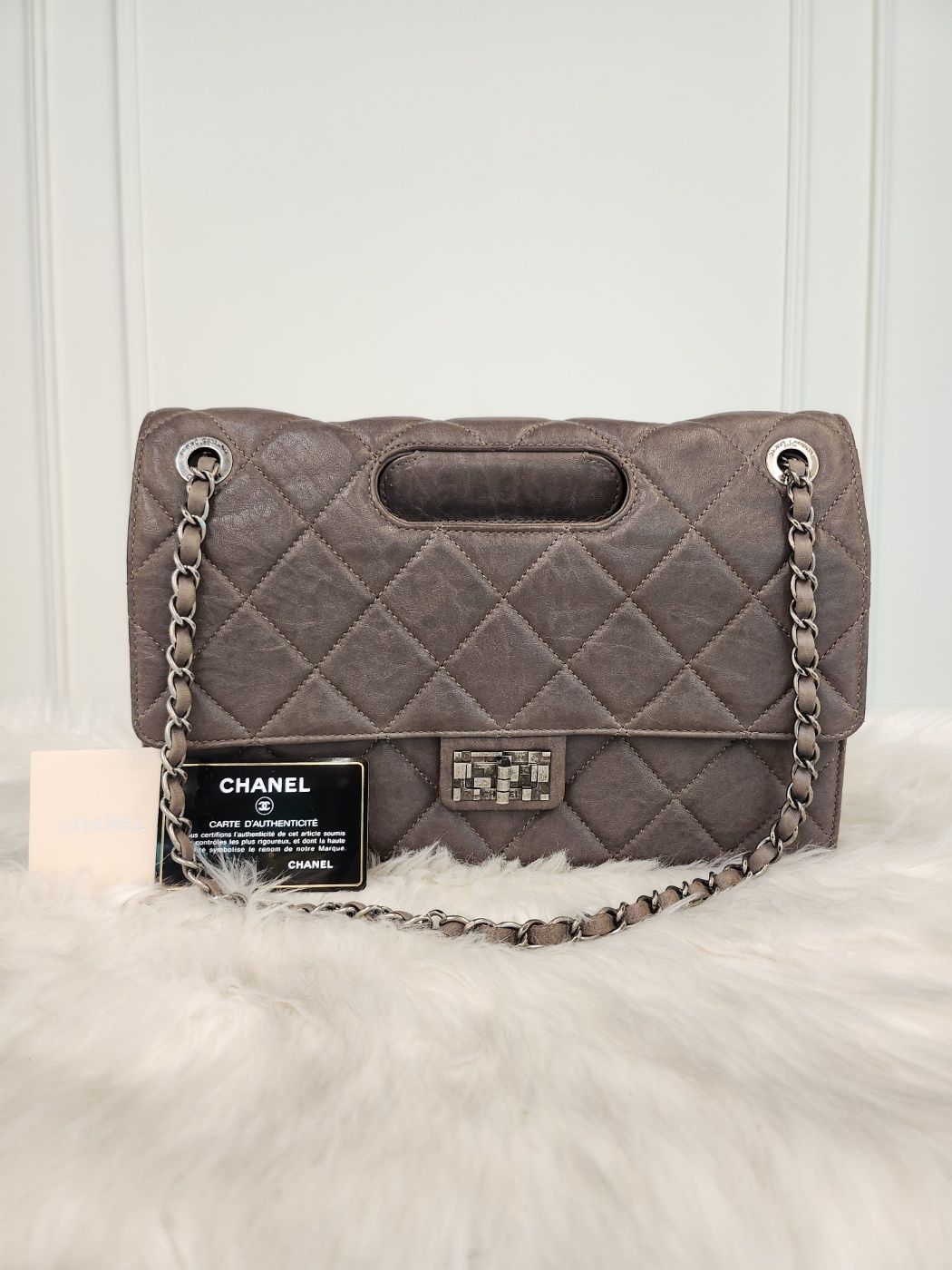 CHANEL Vintage Gray Flap Bag 2.55 Size 15 A Condition SKU