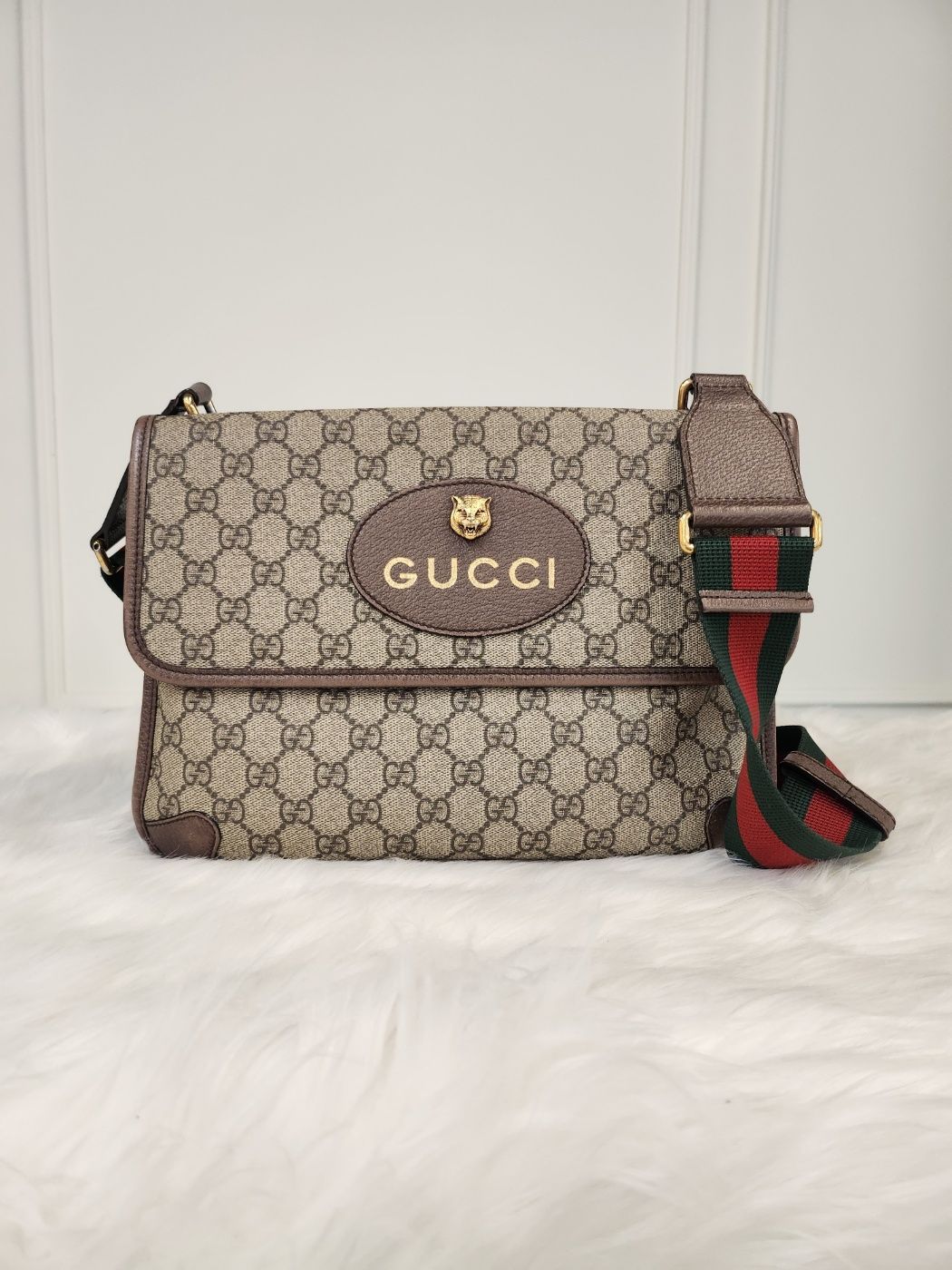 Gucci Supreme Tiger Messenger Bag (495654)
