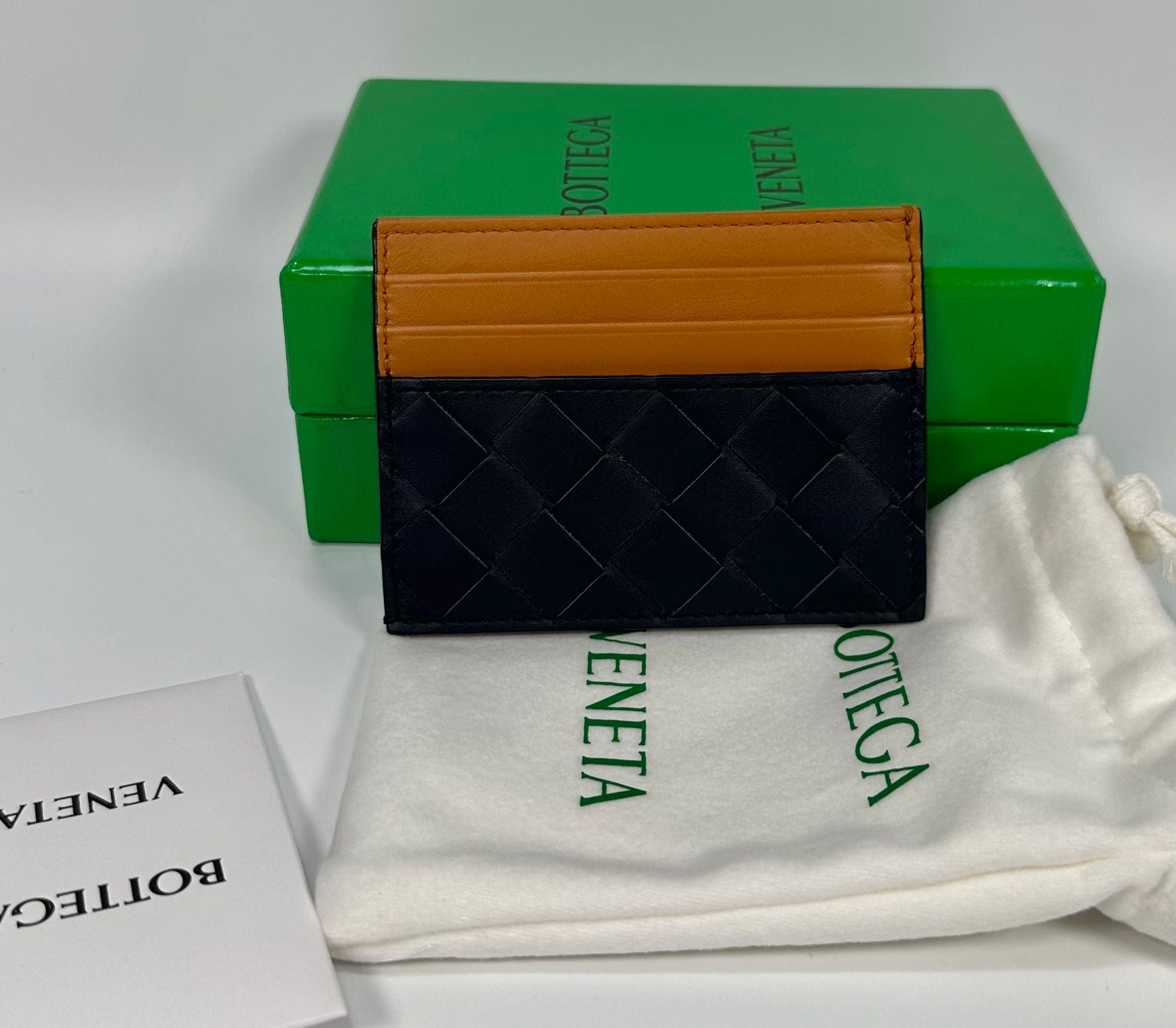 Bottega Veneta Two-Tone Wallet with Intrecciato Design - SKU12345