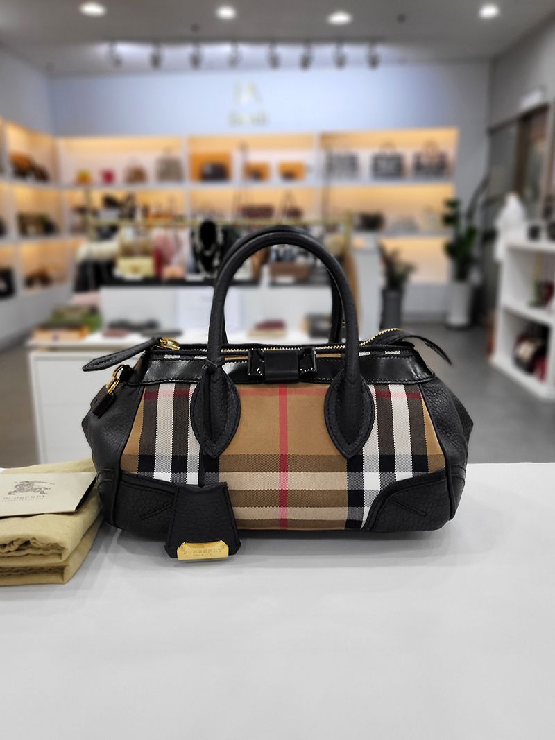Burberry Blaze Nova Check Ribbon Tote Bag 38722651