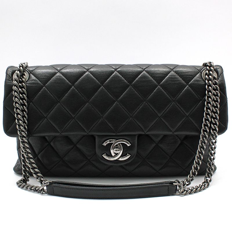 CHANEL Black Lambskin Classic Logo Shoulder Bag A92746