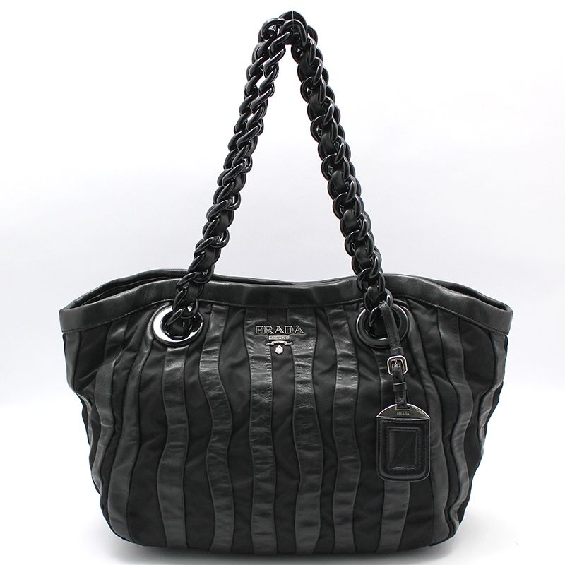 Prada Black Pochono Testuto Napa Wave Shoulder Bag BR3998