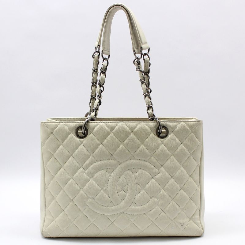 CHANEL Grand White Caviar Shopping Shoulder Bag - SKU 13