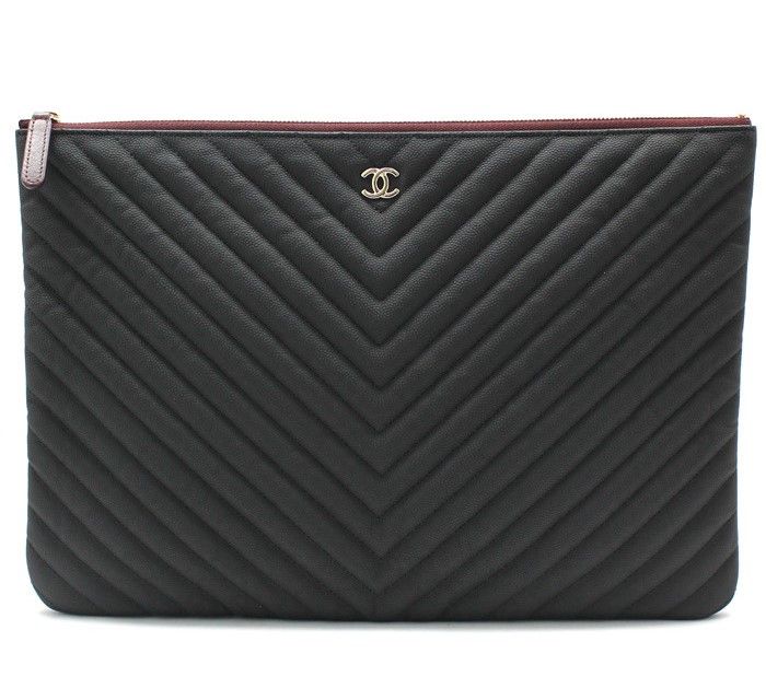 CHANEL Black Mat Caviar Chevron Clutch Large 27