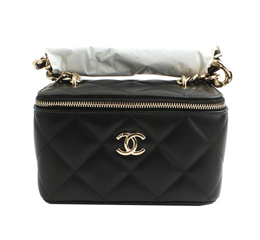 CHANEL Black Lambskin Gold Chain Crossbag 31 Series