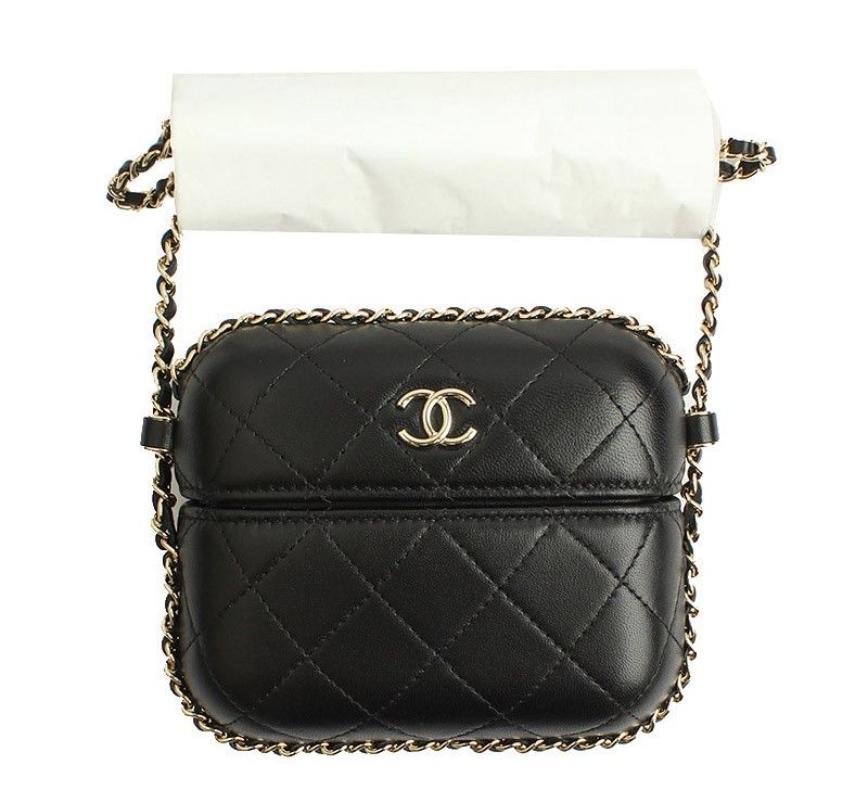 CHANEL Black Chain Around Mini Crossbody Bag 31