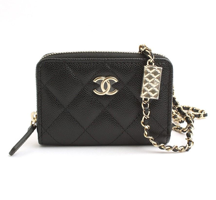 CHANEL Black Caviar Zippy Card Wallet Necklace 31th
