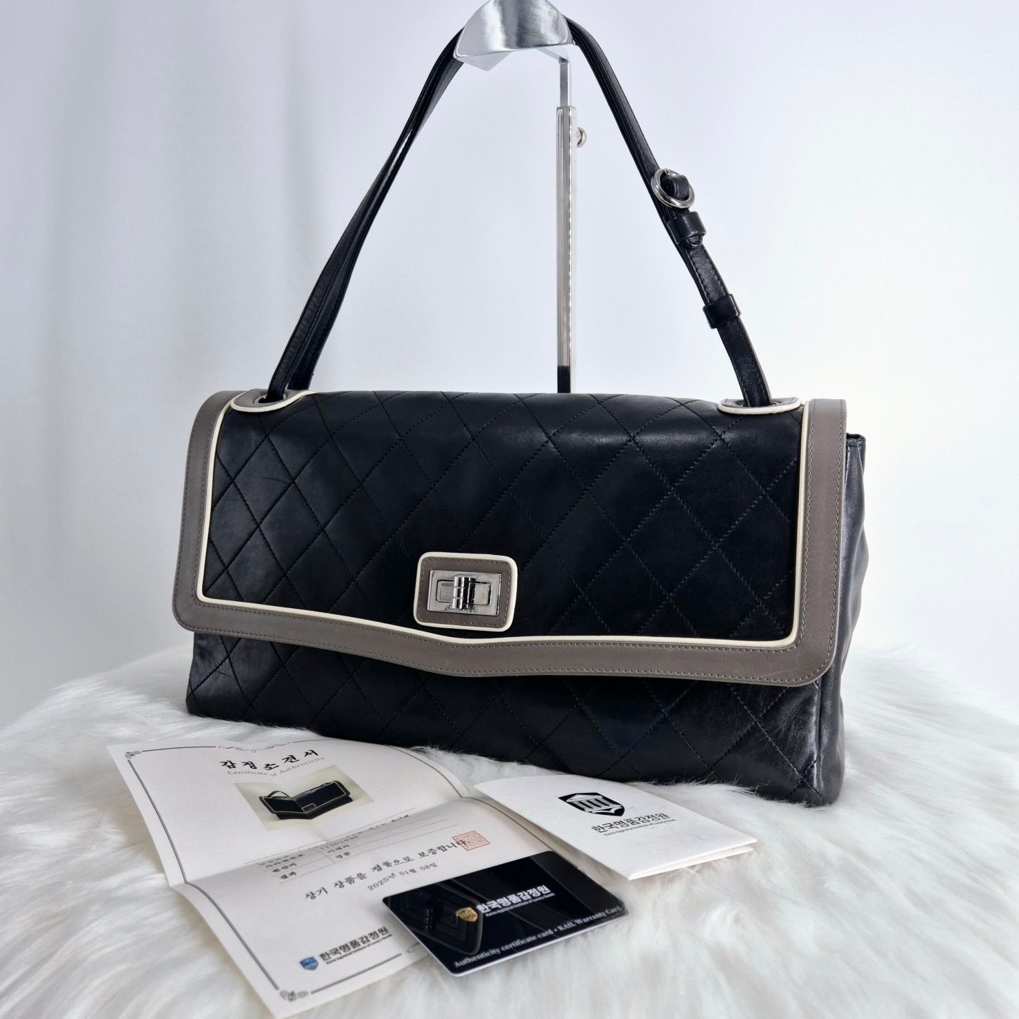 CHANEL East-West Jumbo Shoulder Bag Black - Emotional Completion 2.55 (SKU: 2.55)