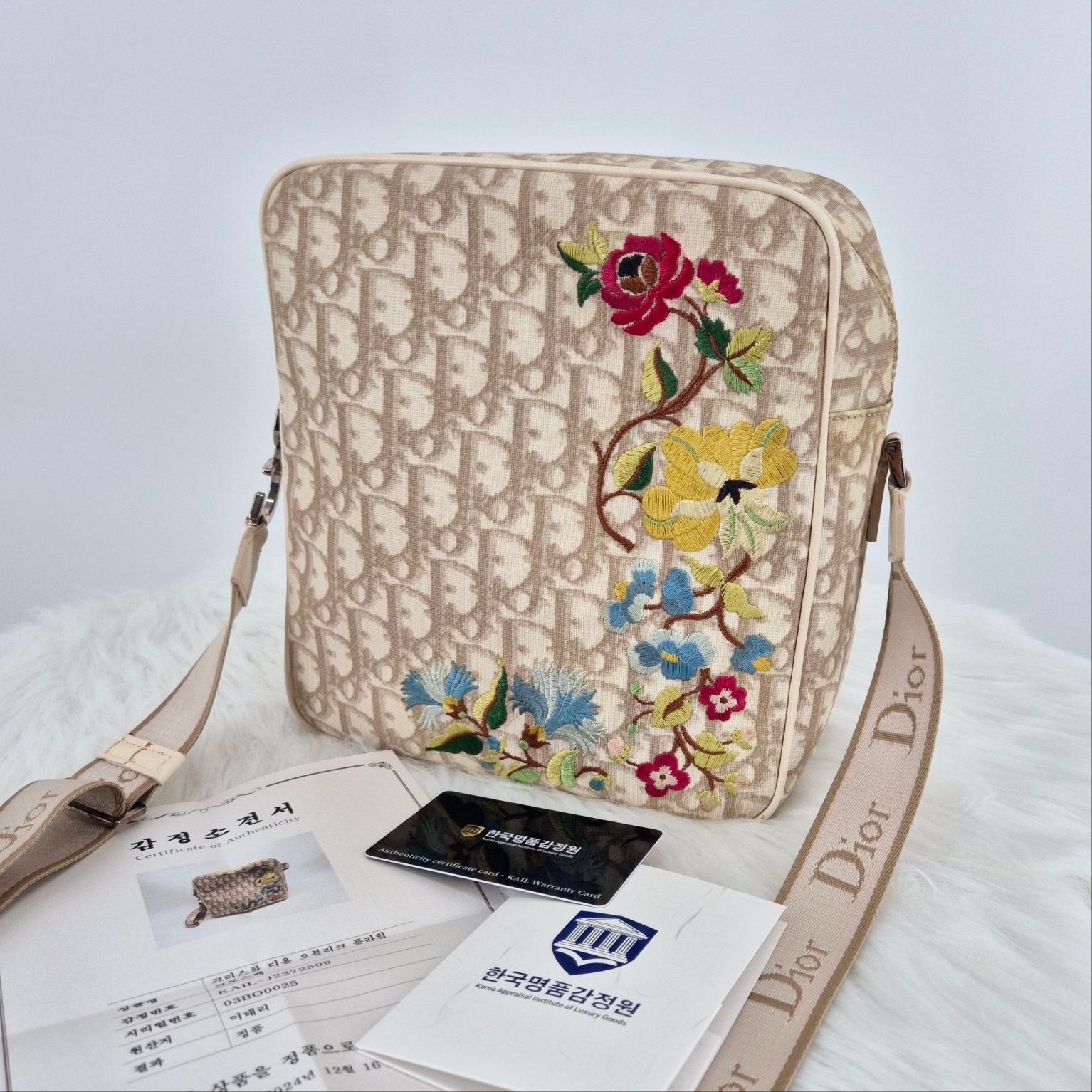 Dior Flower Crossbody Bag with Oblique Design OS