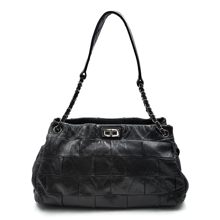 CHANEL Vintage Chain Shoulder Bag L507220