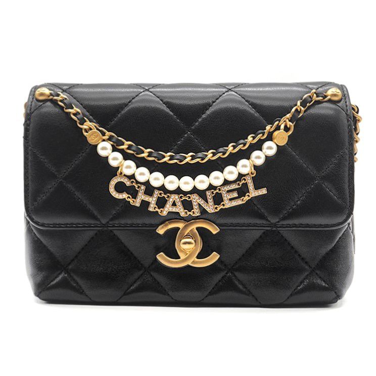 CHANEL Pearl Logo Chain Flap Bag (AS4986) L391696