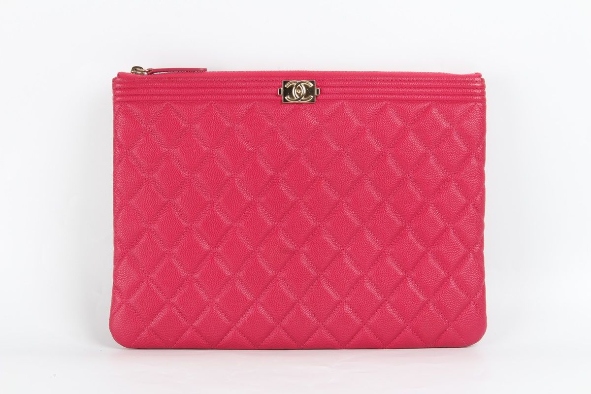 CHANEL Boy Clutch Bag M - Lambskin () SKU