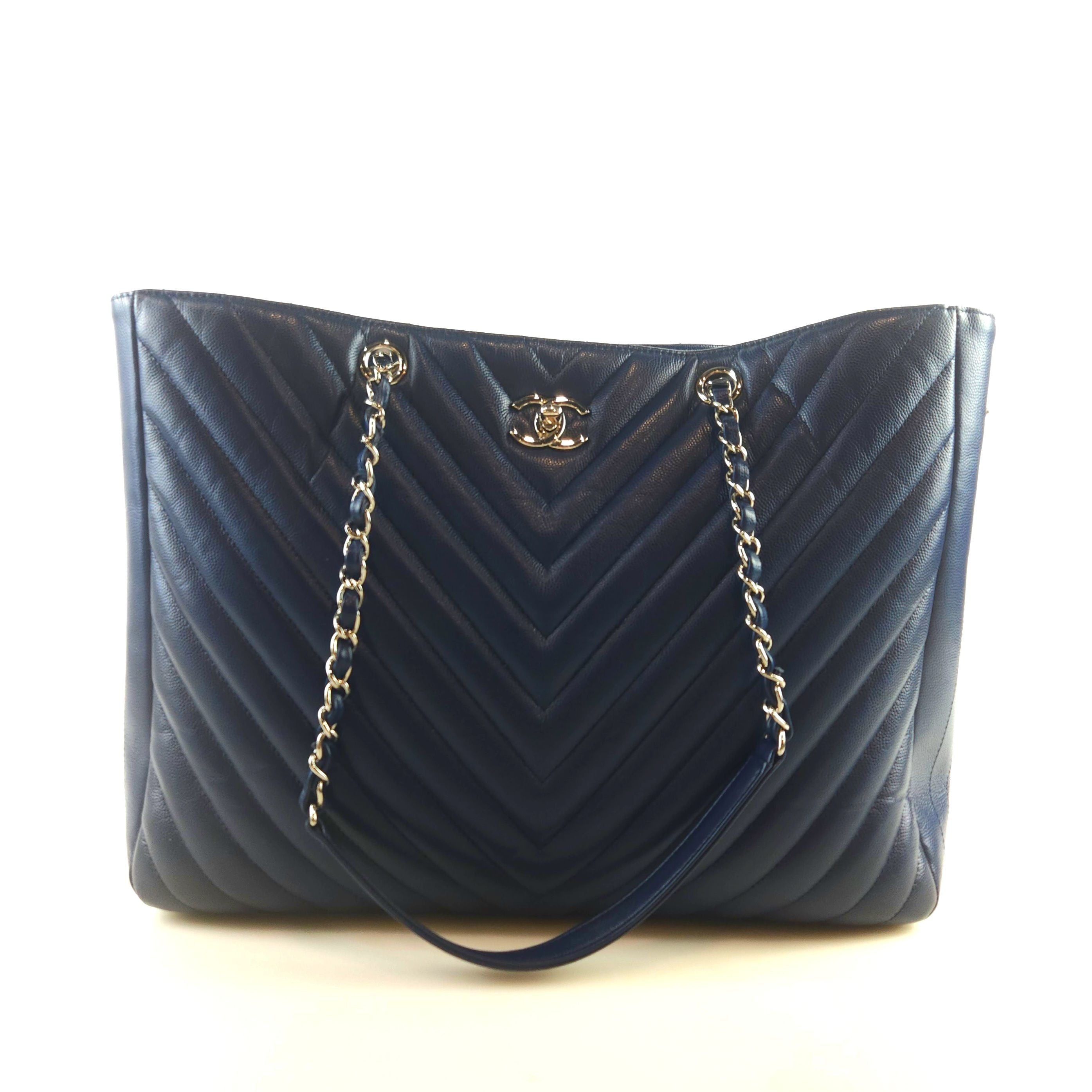 CHANEL Chevron Caviar Shoulder Shopper Bag A91046 8295