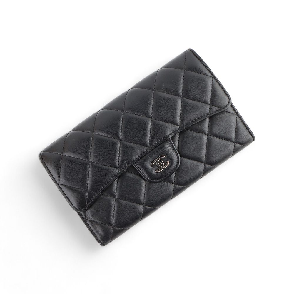 CHANEL Classic 3-Tier Women's Wallet 33185 A31506 CC Logo Lambskin