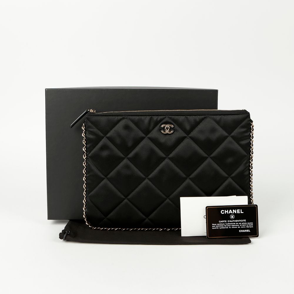 CHANEL Chain Trimmed Clutch with CC Logo - SKU 28