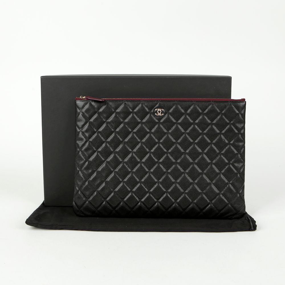 CHANEL Caviar Skin Classic Large Clutch A82552