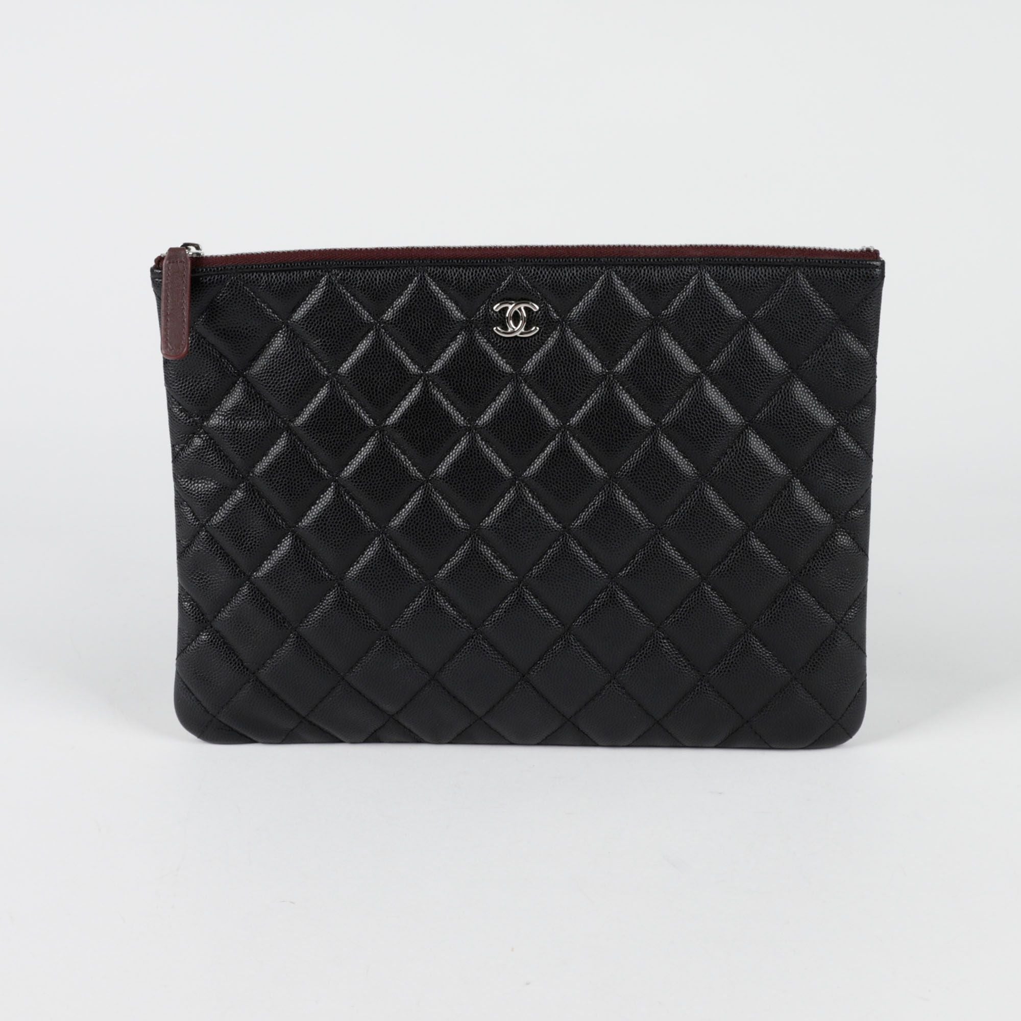 CHANEL Classic Caviar Newmium Clutch A82545