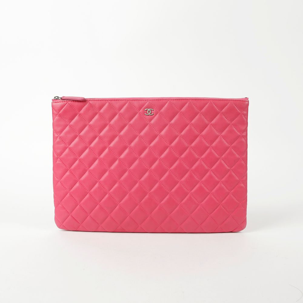 CHANEL Pink Lambskin Clutch A69251
