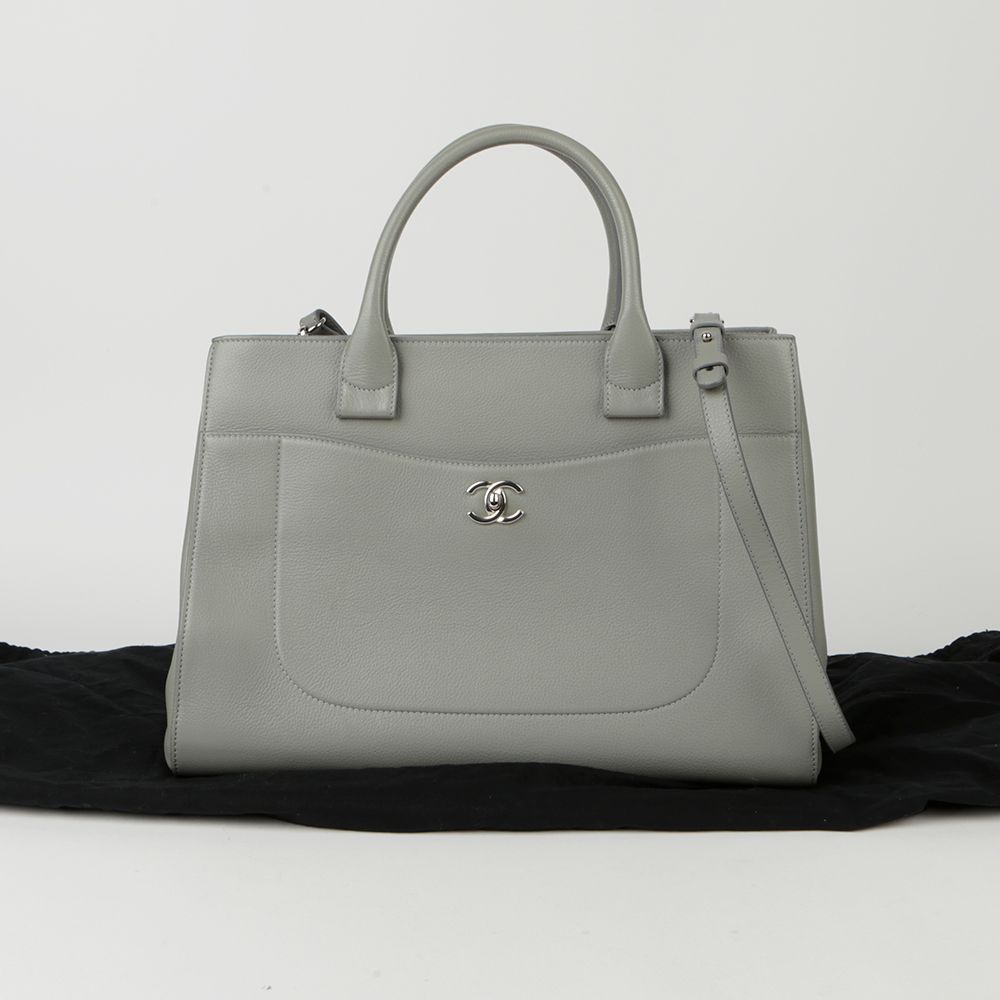 CHANEL New Surf Large Tote Bag with Shoulder Strap - NEO Executive (SKU: 23)