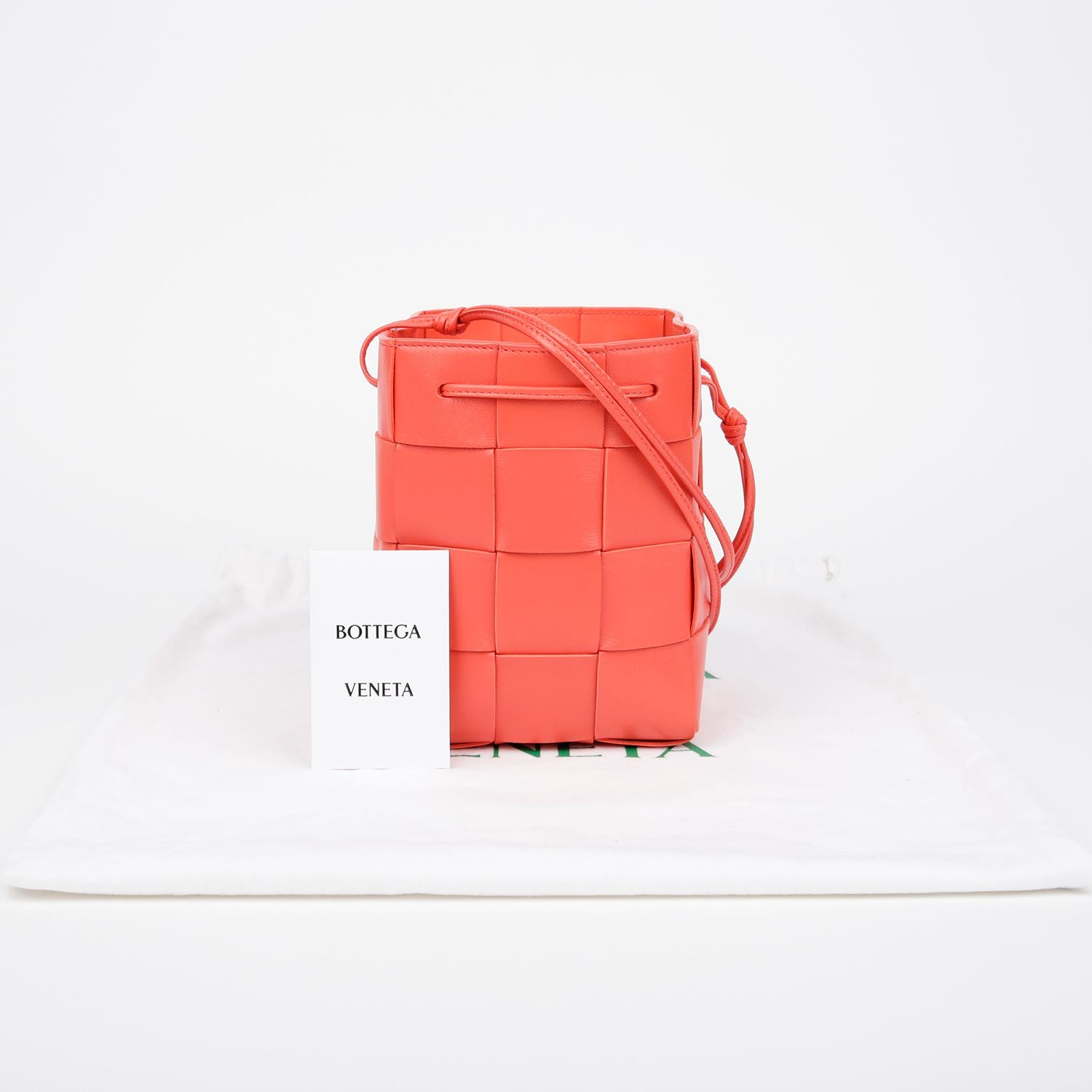 Bottega Veneta Small Shoulder & Crossbody Bucket Bag 680218