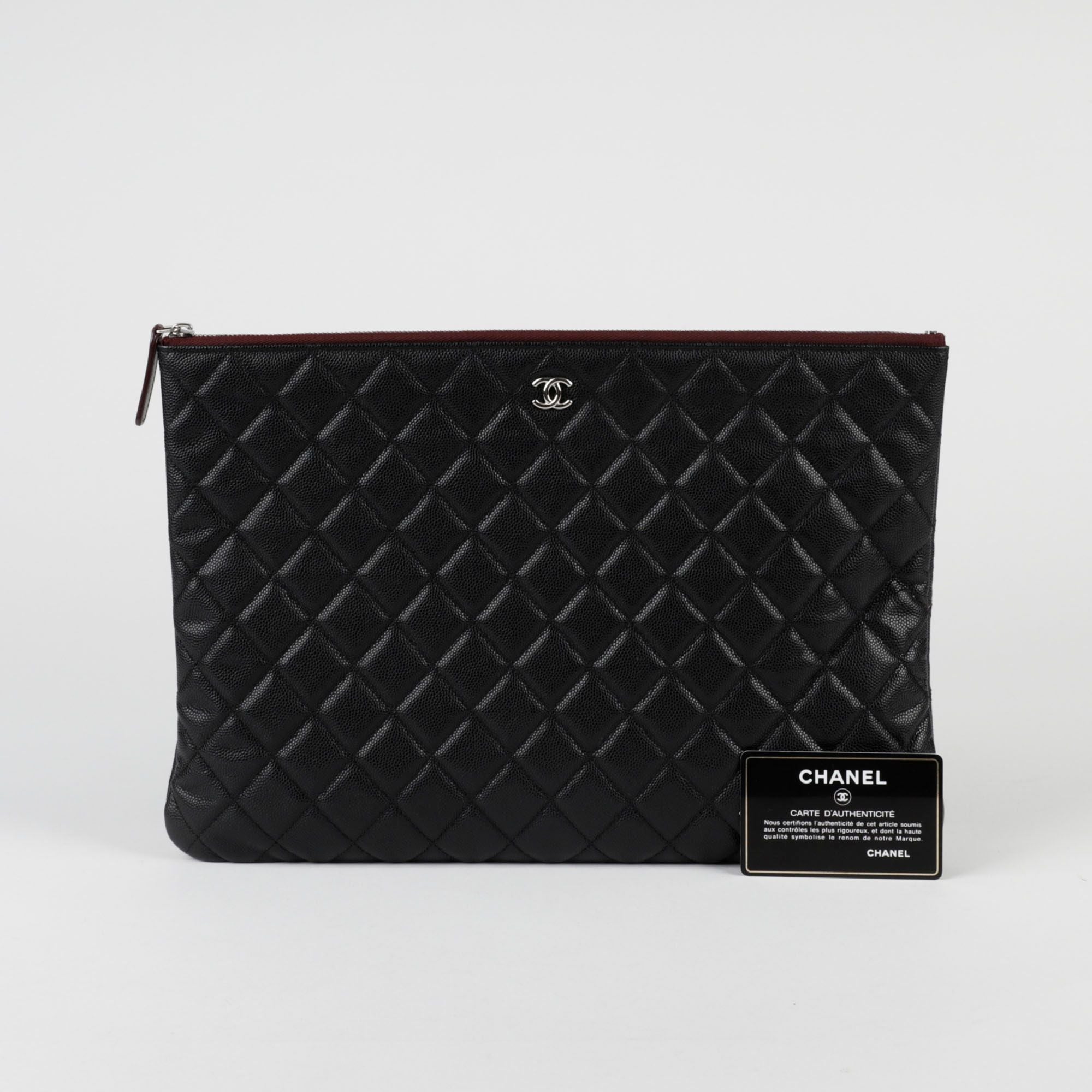 CHANEL Caviar Classic Clutch A69251