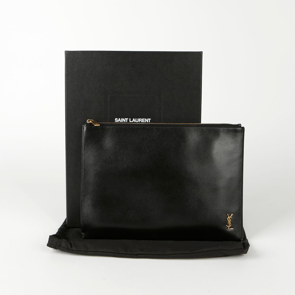 Saint Laurent Monogram Tiny Clutch 607779