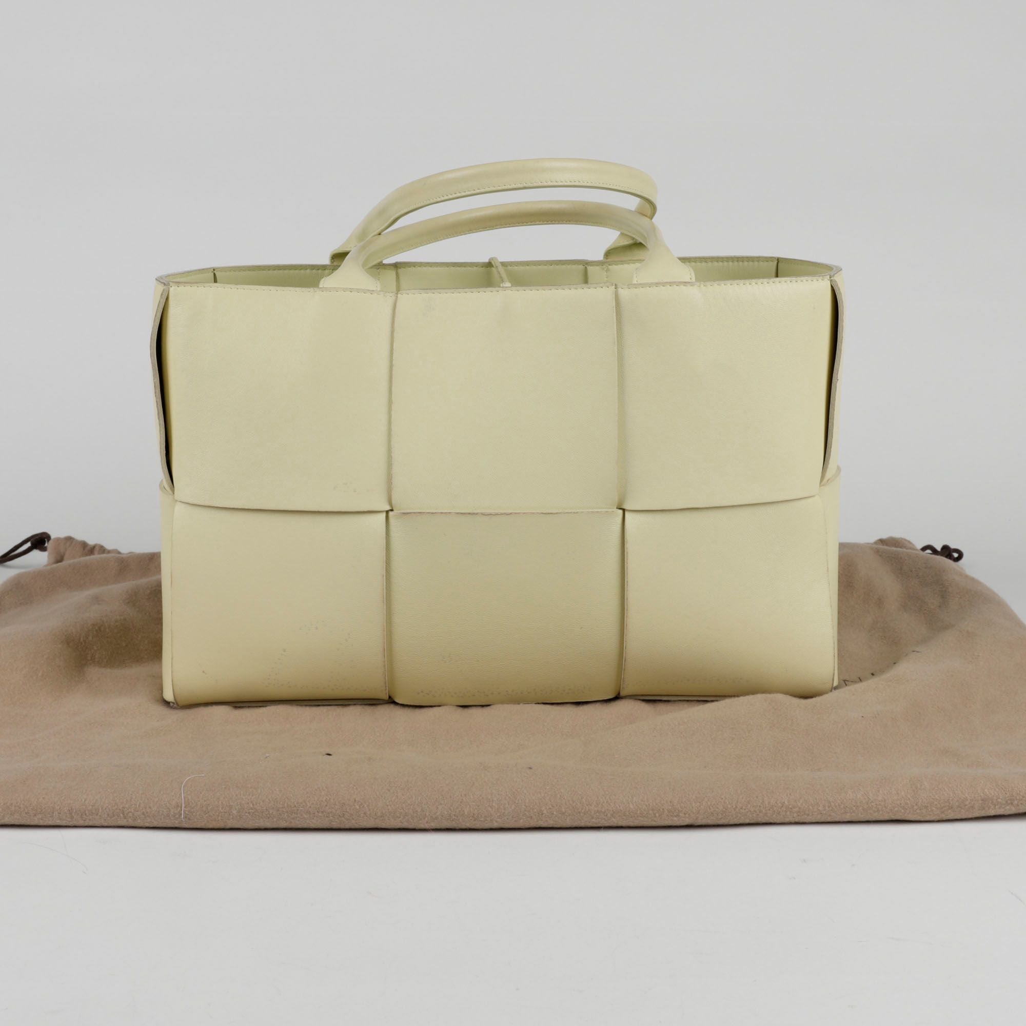 Bottega Veneta Midium Tote Bag 609175
