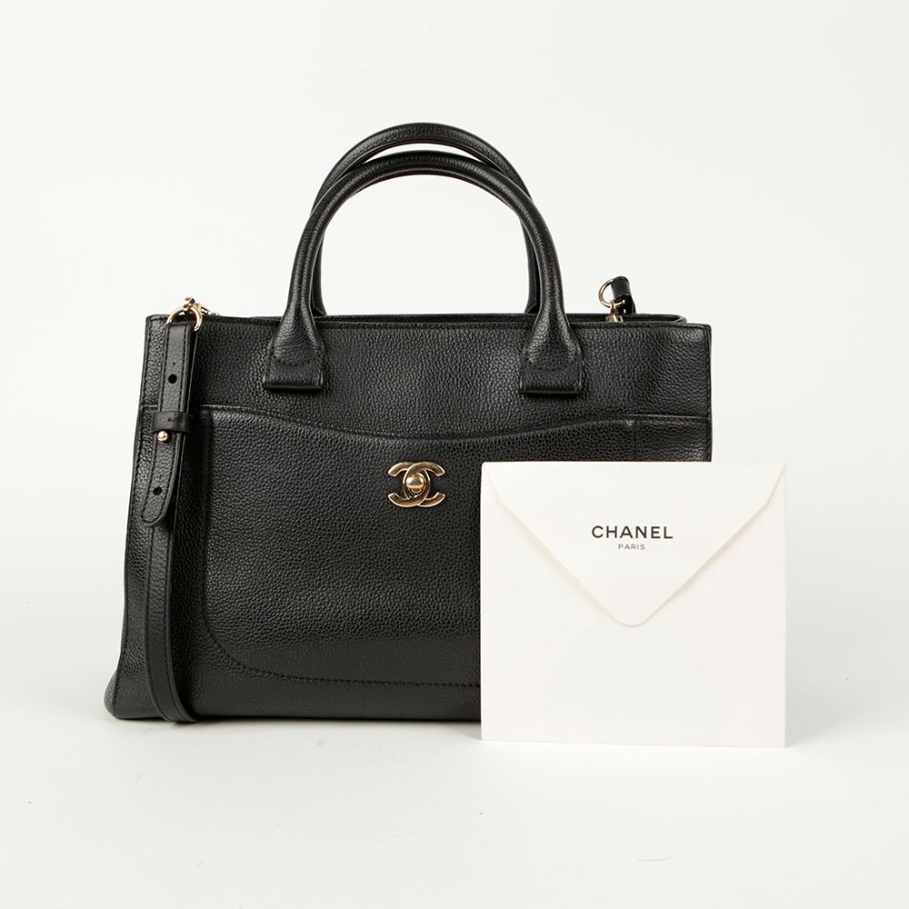 CHANEL Medium Tote Shoulder Bag A69930