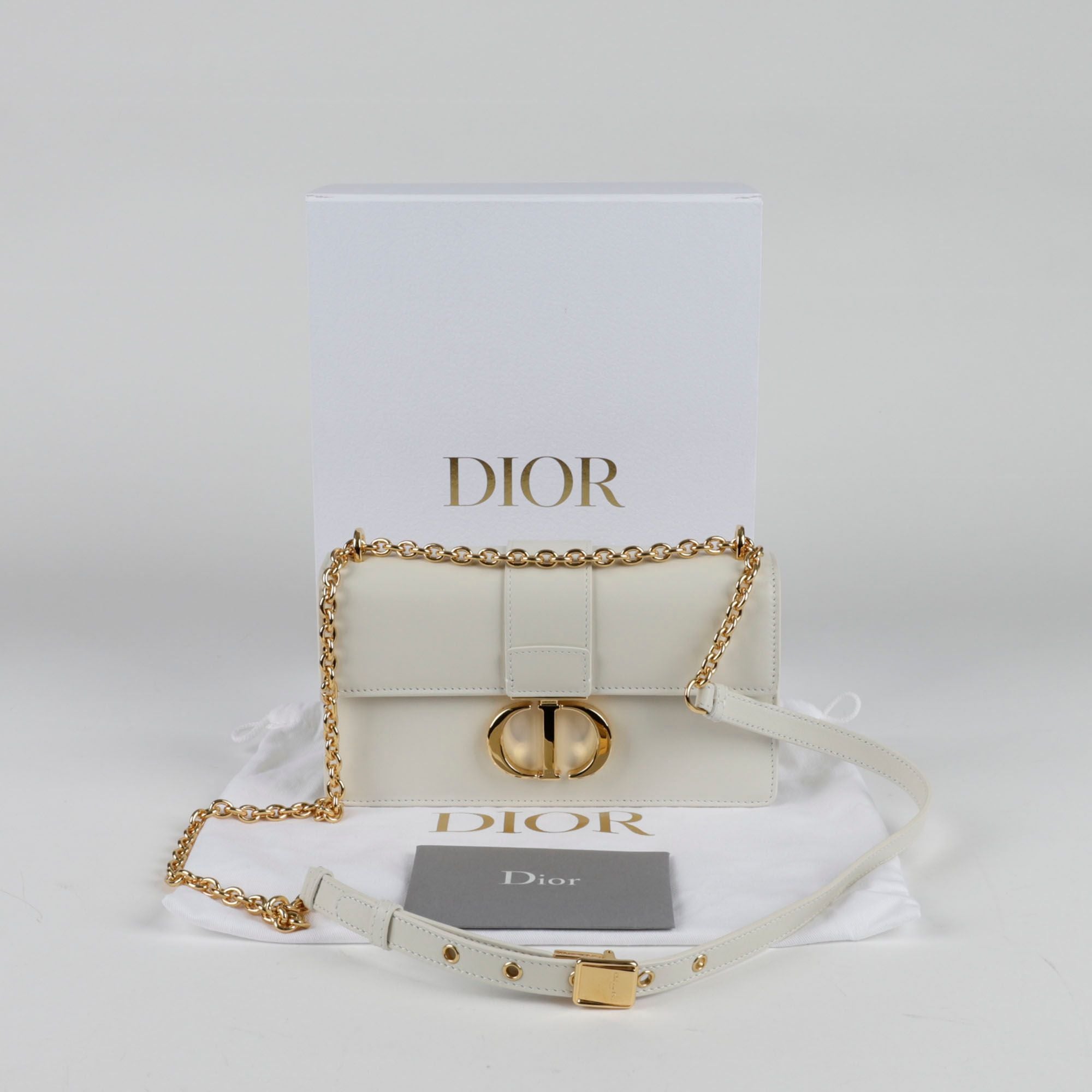 Dior Montein 30 East West Chain Shoulder Bag M9334UHEL