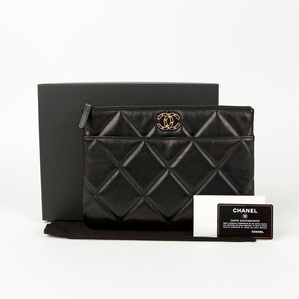 CHANEL Meduim Clutch AP1357 19