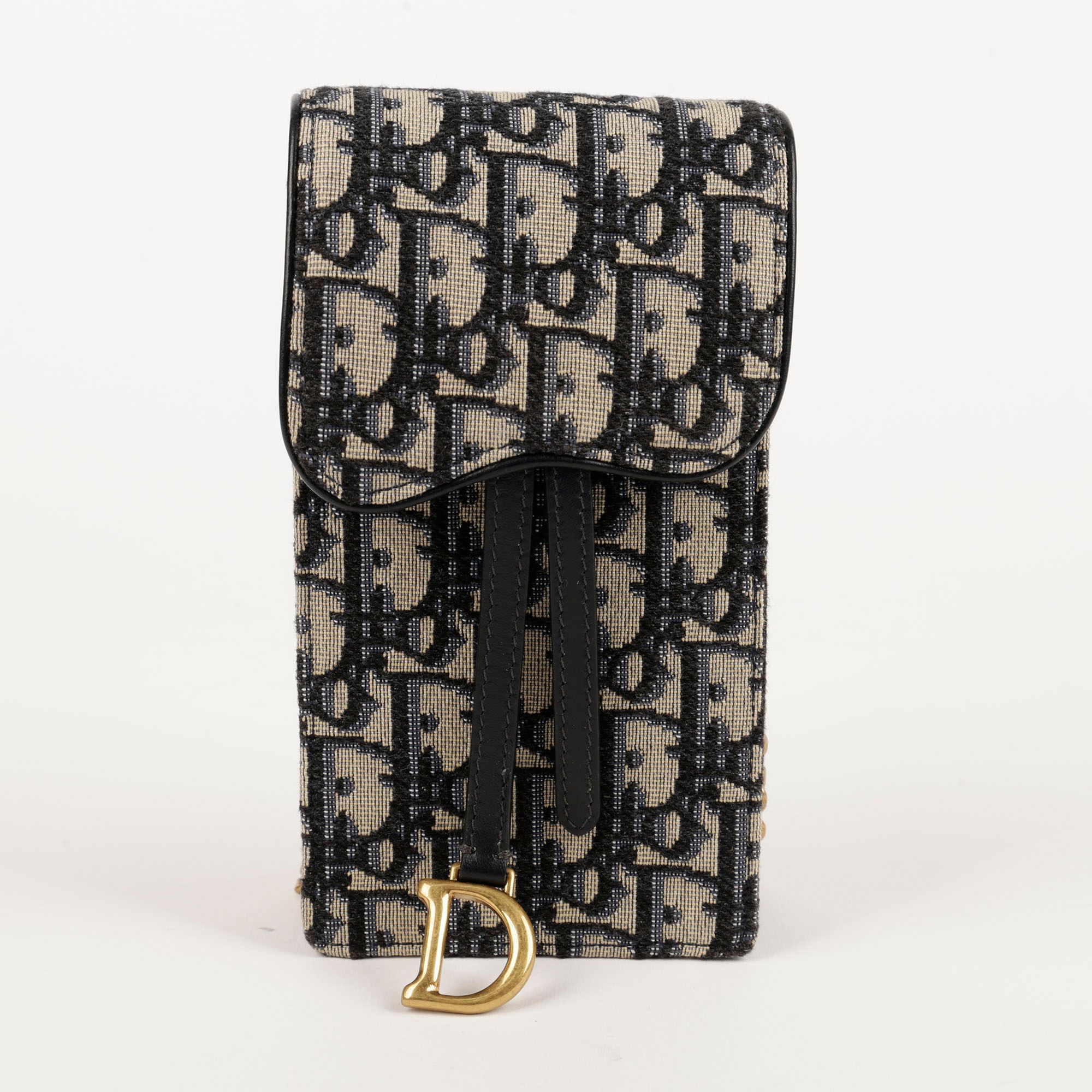 Dior Vertical Pouch Crossbody S5641CTZQ